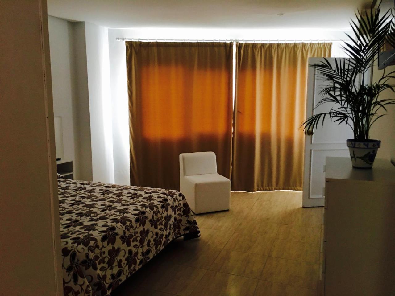 Apartamentos Carmen Teresa Torremolinos Exterior photo